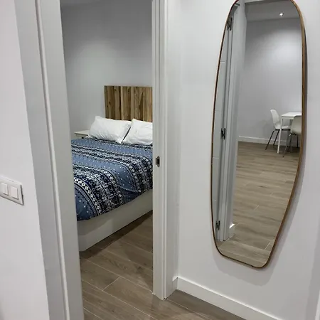 En Segunda Linea De Playa En La Carihuela Apartamento *