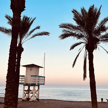 En Segunda Linea De Playa En La Carihuela Apartamento Torremolinos