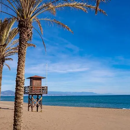 En Segunda Linea De Playa En La Carihuela